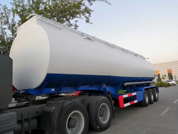 road fuel tanker