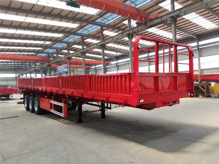 flatbed trailer with side wall