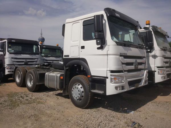 Camions-tracteurs HOWO exportés en Zambie