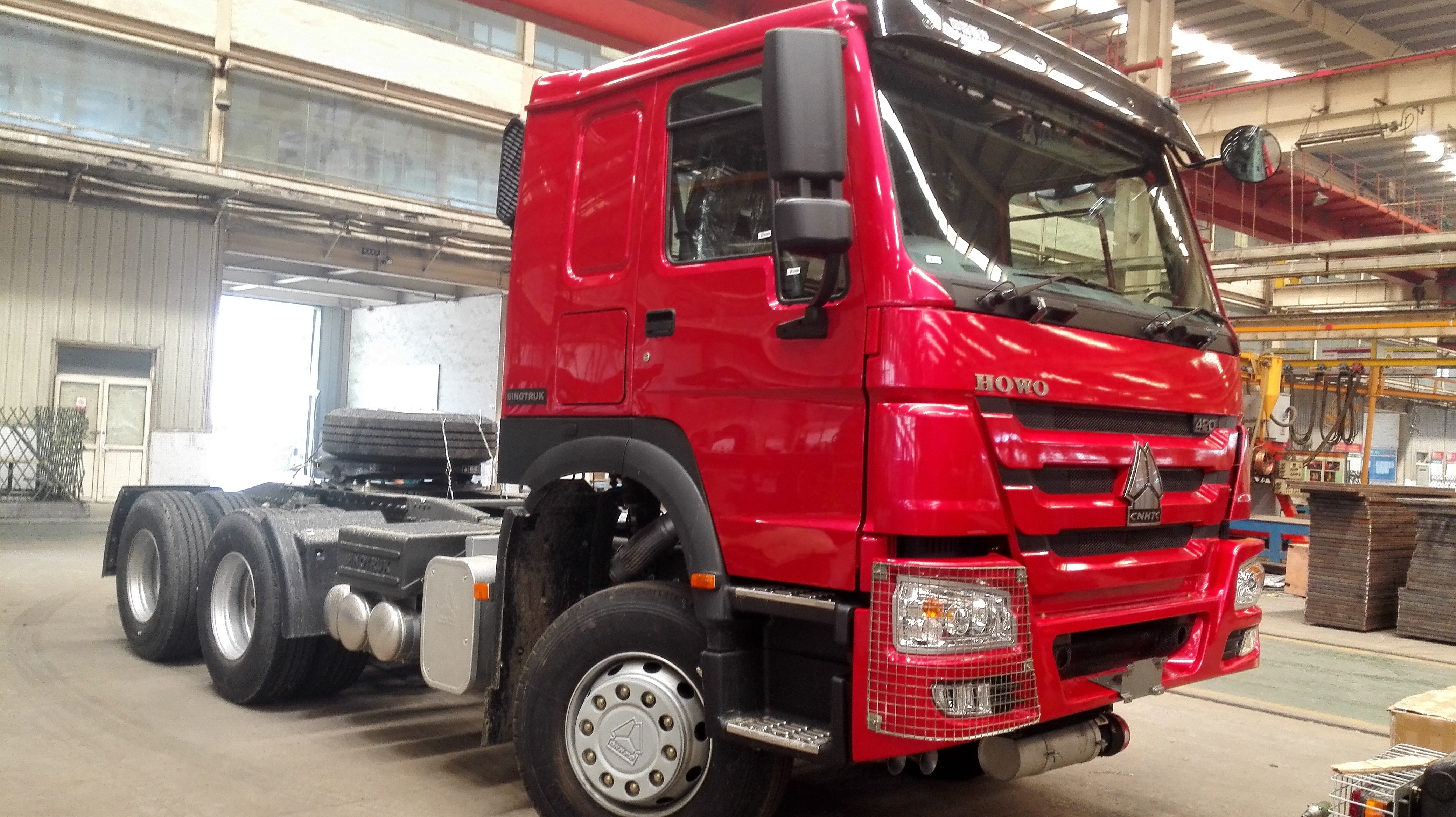 Livrer le camion-citerne de carburant 33 000 L 2Les plus tracteurs HOWO au Malawi
